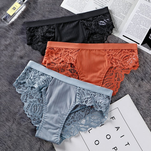 3-Piece Set Of Cotton Lace Ladies Underwear