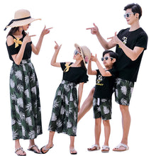 A Family Of Three Or Four Suits Beach Vacation Whole Home Decoration