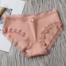 Breathable mid-rise girls briefs