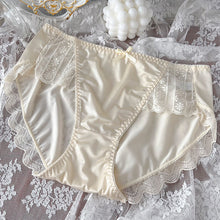 Skin-friendly Ice Silk Underwear Lace Edge Comfortable Satin Underwear Sheath Sexy Seamless Underwear Simple