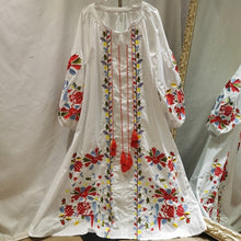 Dress ethnic embroidery is loose - Bay Buy Shopping