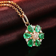Temperament Entry Lux Emerald Flower-shaped Colored Gems Pendant