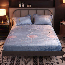Flannel bedspread and hats bed cover thickened to keep warm - Bay Buy Shopping